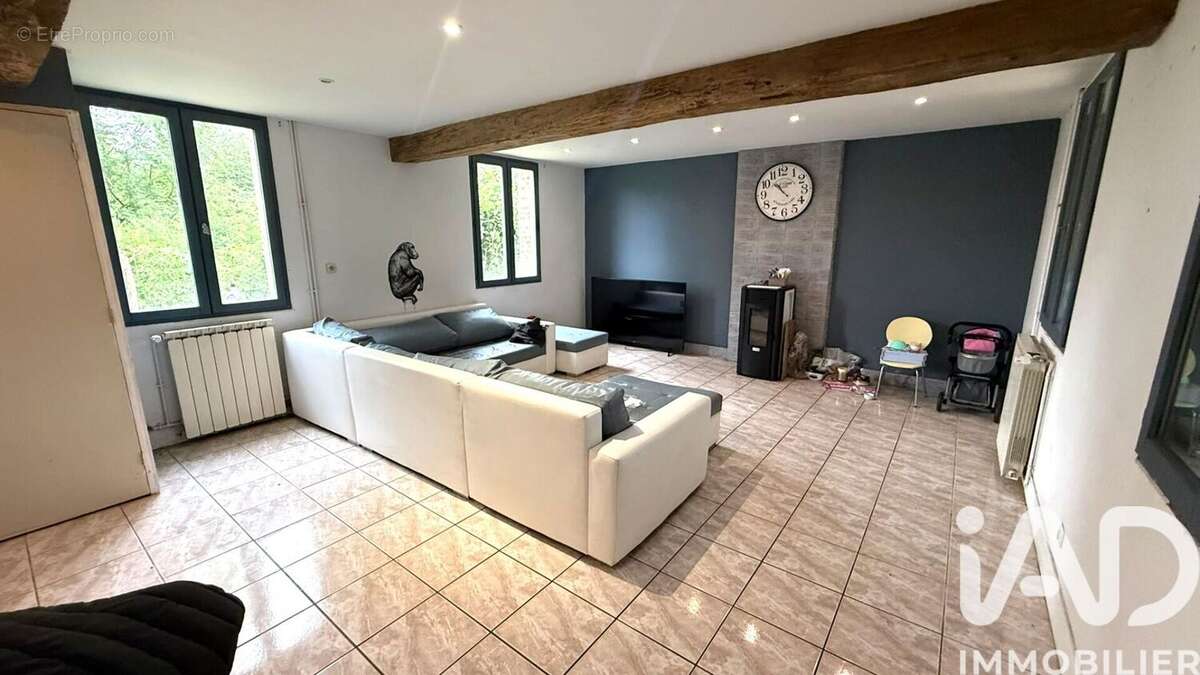 Maison 153 m² à Vernoy  - photo 2