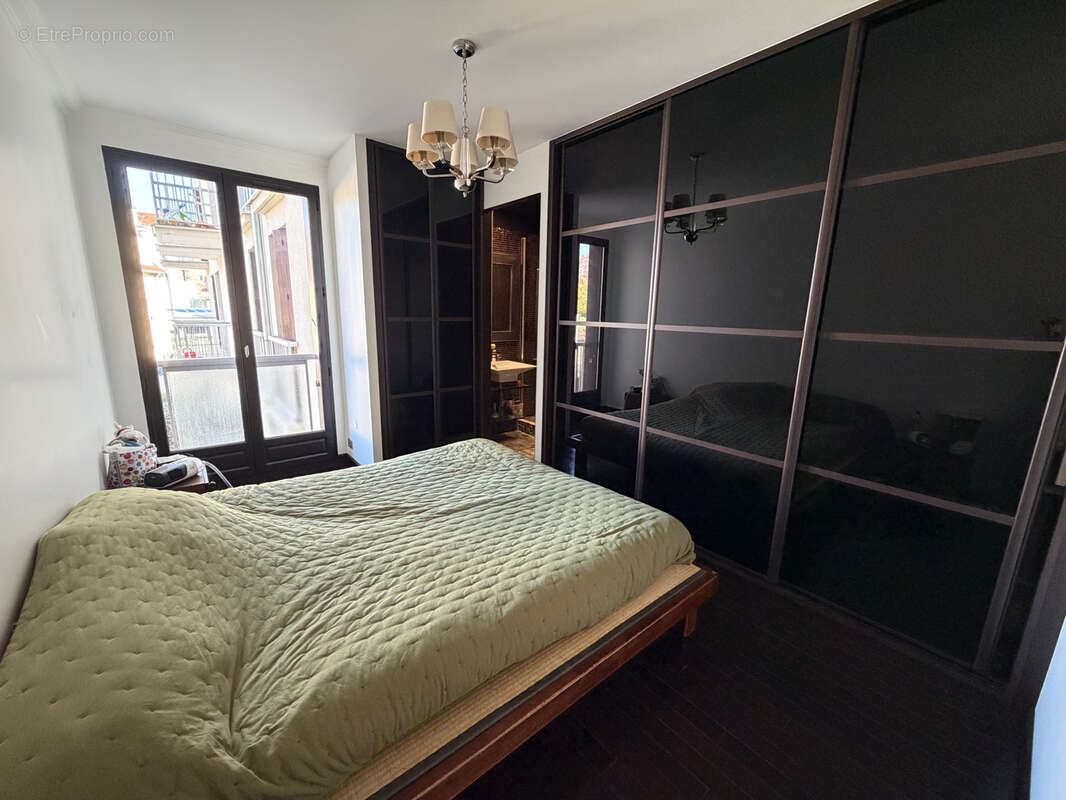 Appartement à SAINT-MAUR-DES-FOSSES