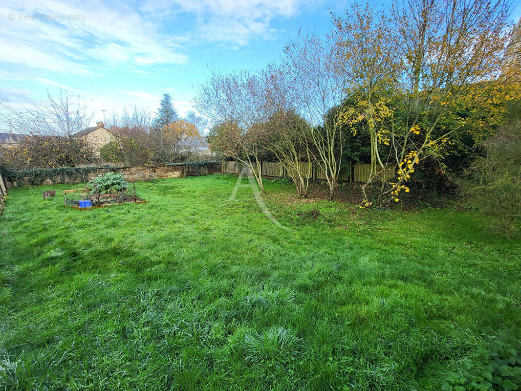 Maison à MARSAC-SUR-DON