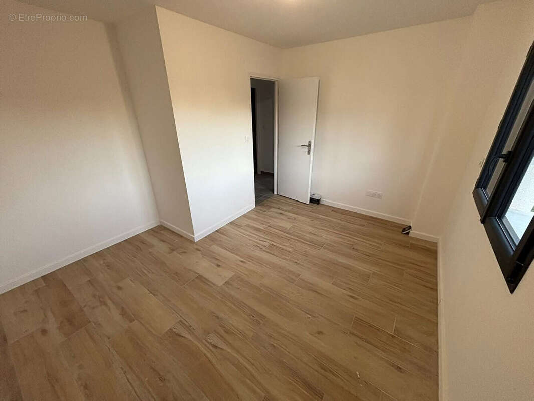 Maison Poncey Les Athee 5 pièce(s) 141 m2 - photo 8