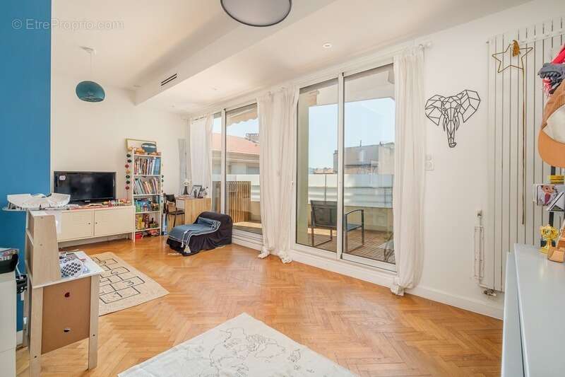 Appartement à MARSEILLE-8E