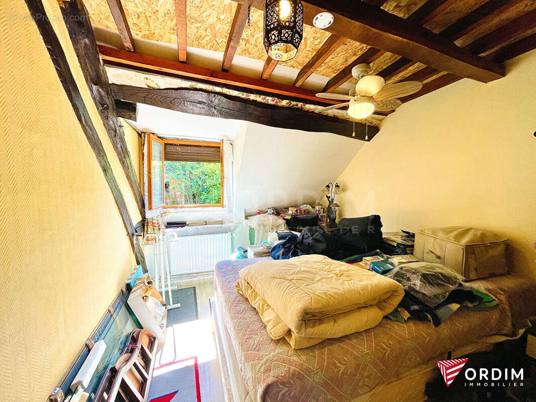 Maison à SAINT-AMAND-EN-PUISAYE