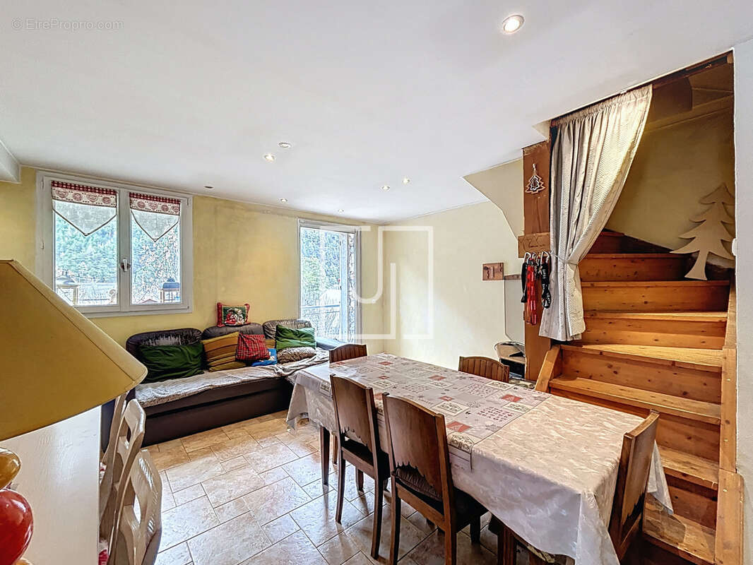 Appartement à LA CONDAMINE-CHATELARD