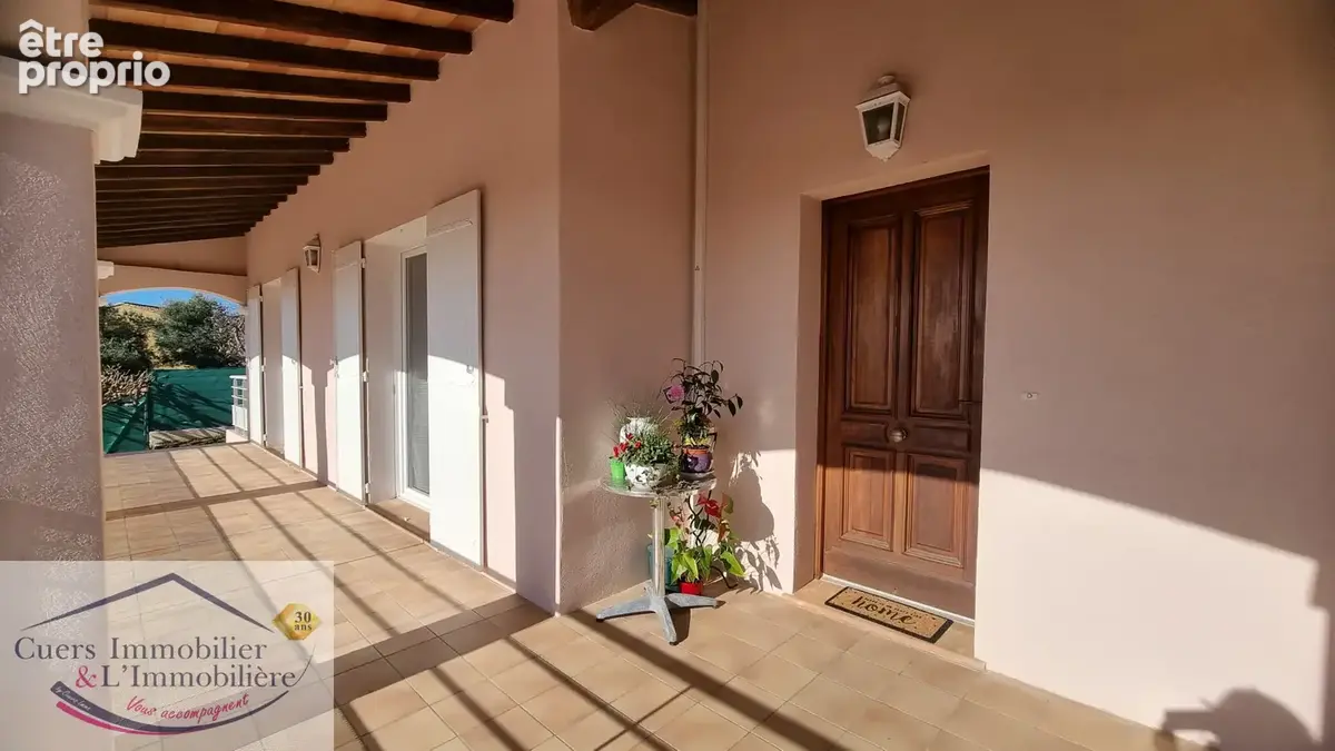 Ollioules villa  t6 de 205 m2 avec pisicine et vaste garage pleine vue mer - photo 8