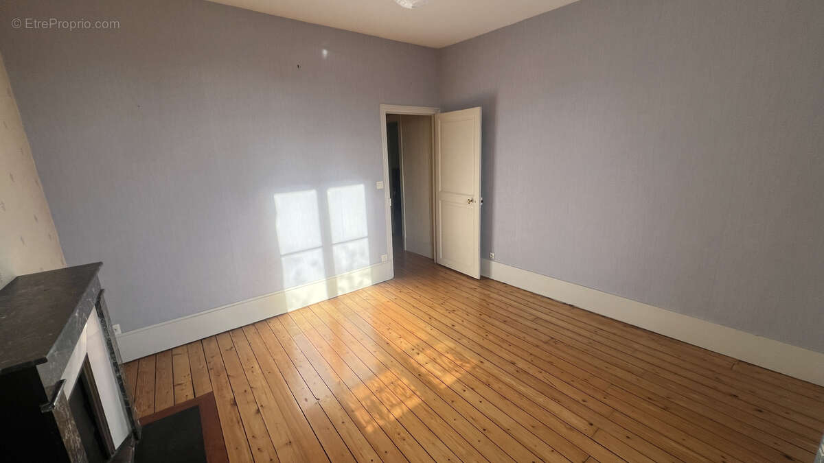 Maison à LA FERTE-ALAIS