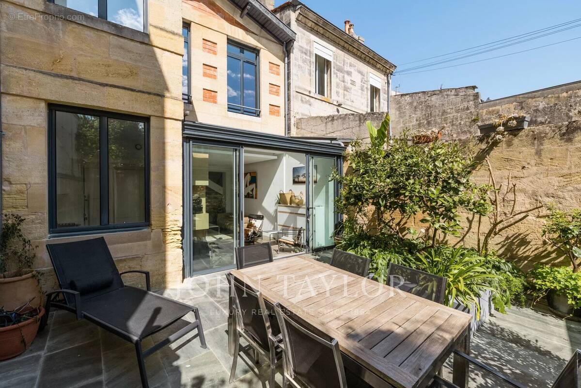 Maison à BORDEAUX
