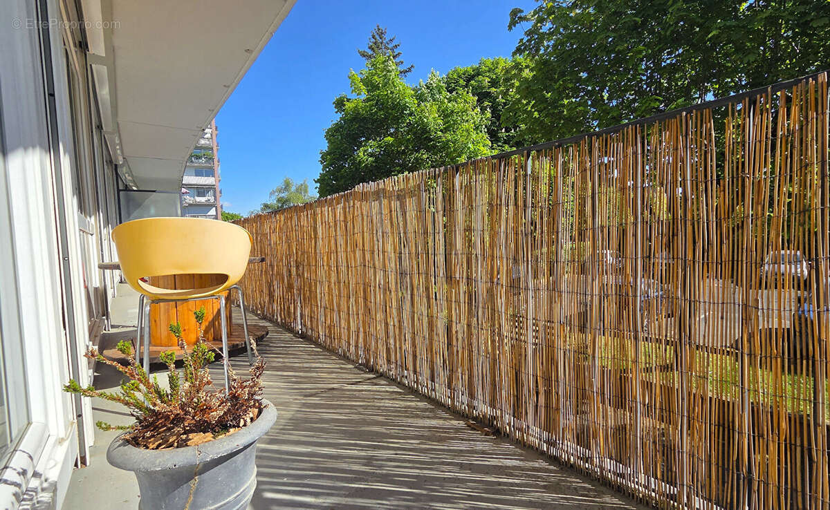 Appartement à HOUILLES