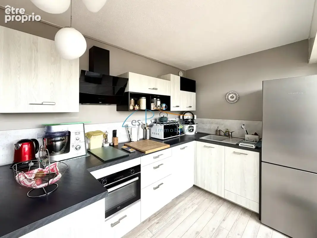 Appartement 2 pièces rénové avec terrasse et loggia   Centre-ville de La Grande-Motte - photo 2