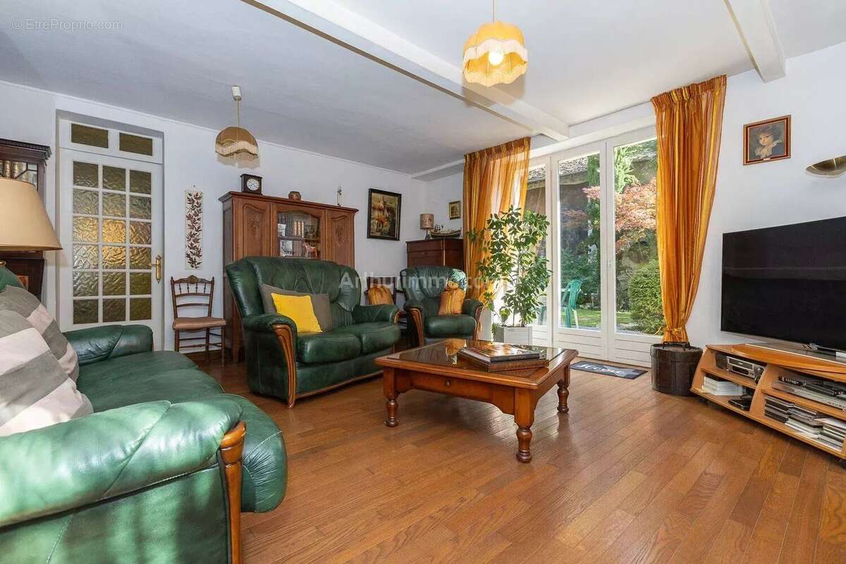 Maison à BREGNIER-CORDON