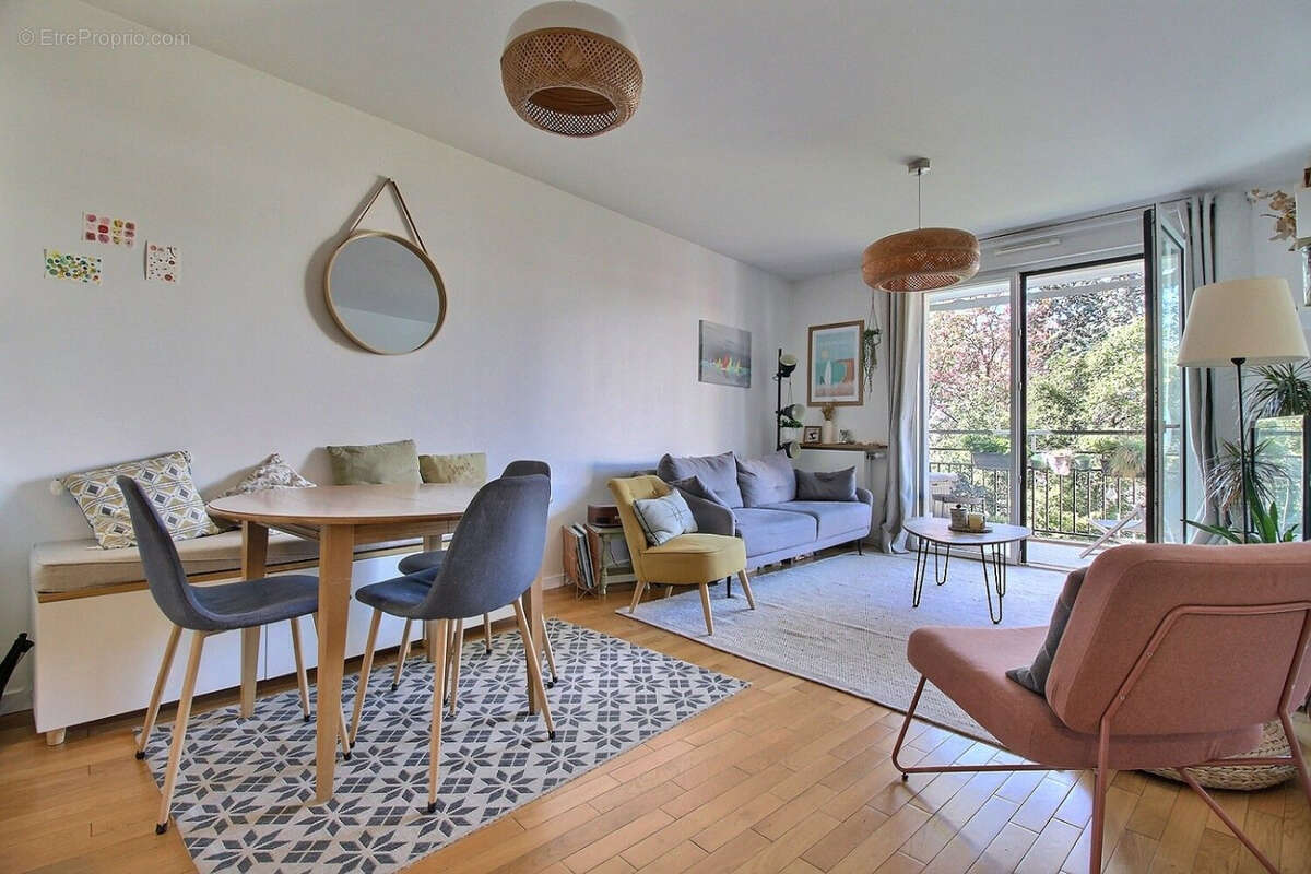 Appartement à ISSY-LES-MOULINEAUX