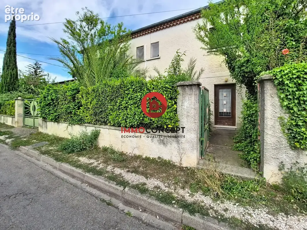 Maison 6 pièces 137 m² à vendre à Roquemaure (30150) - photo 2