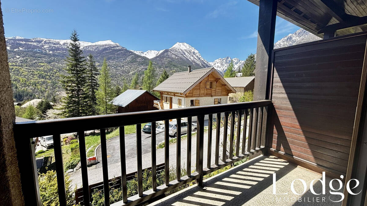 Appartement à PELVOUX