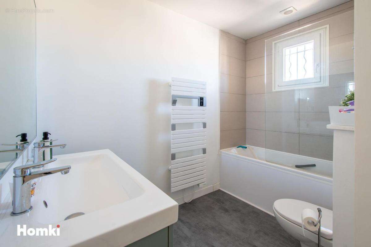 Maison à BOUJAN-SUR-LIBRON