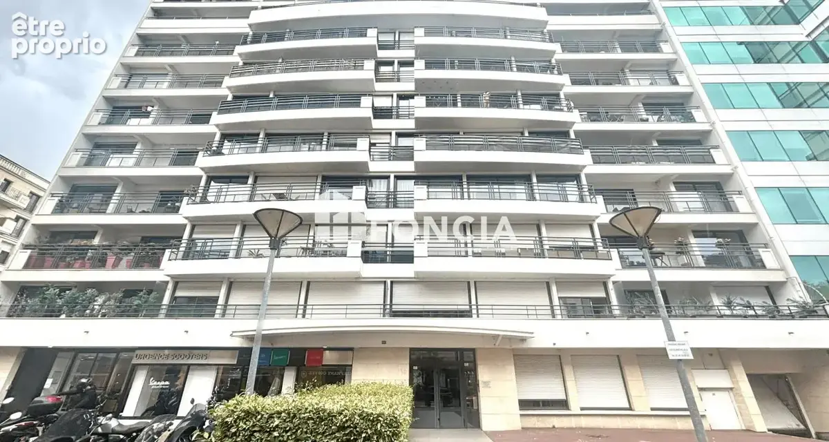 Appartement à LEVALLOIS-PERRET