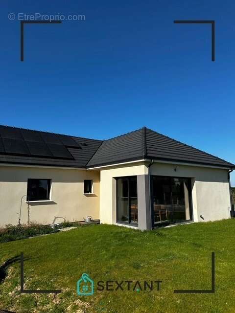 Maison à MESNIL-RAOUL