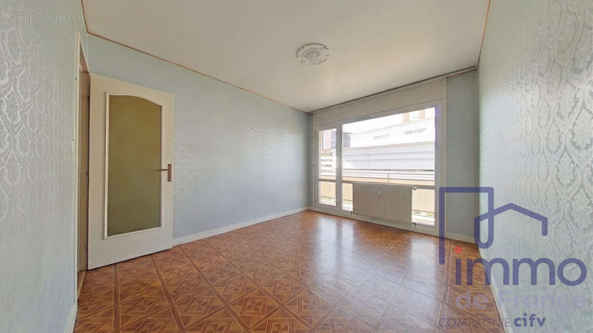 Appartement 83 m² à Saint-Etienne  - photo 5