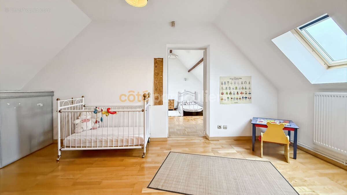 Maison à BRIE-COMTE-ROBERT