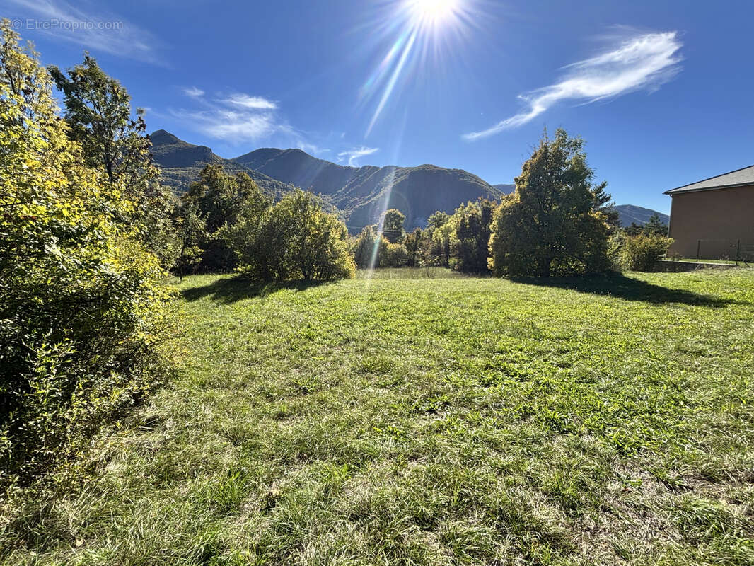 Maison à LA ROCHE-DES-ARNAUDS