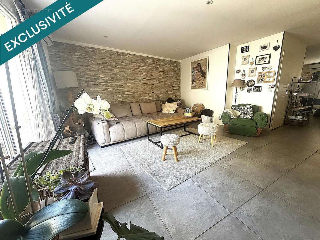 Photo 4 - Maison à LA ROQUE-D'ANTHERON