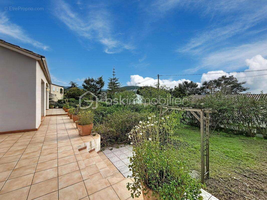 Albitreccia - Maison contemporaine de plain-pied à 50 m de la plage - photo 6
