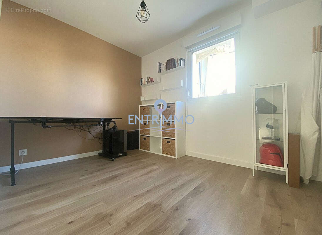 Appartement à ALBY-SUR-CHERAN