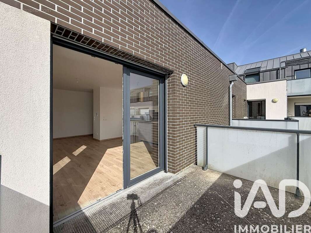 Appartement 42 m² à Mont-Saint-Aignan  - photo 2
