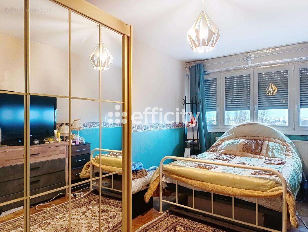 Appartement à ECHIROLLES