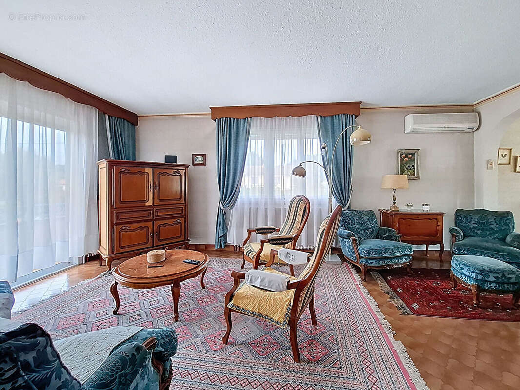 Maison à BELLEVILLE