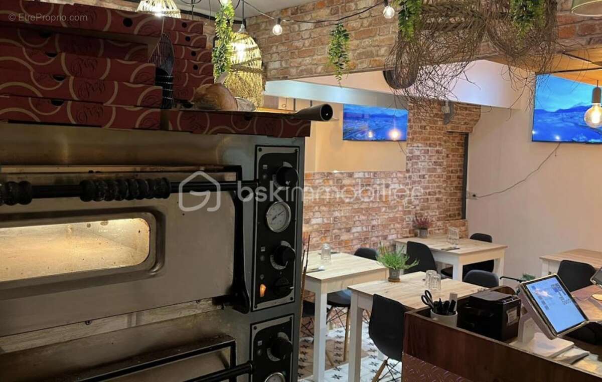 Commerce à PARIS-6E