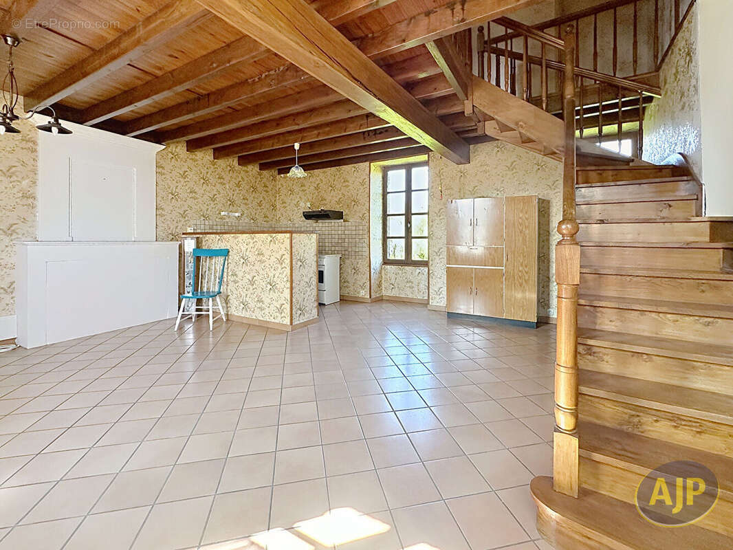 Maison à PONS