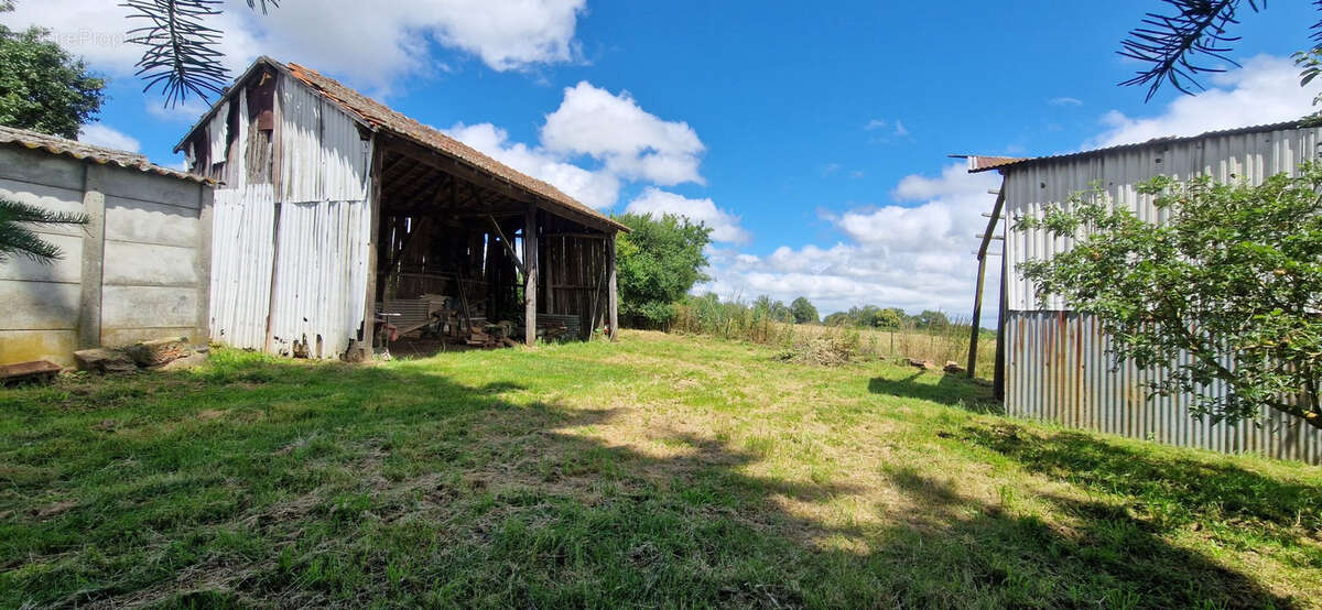 Maison à SAINT-DESIRE
