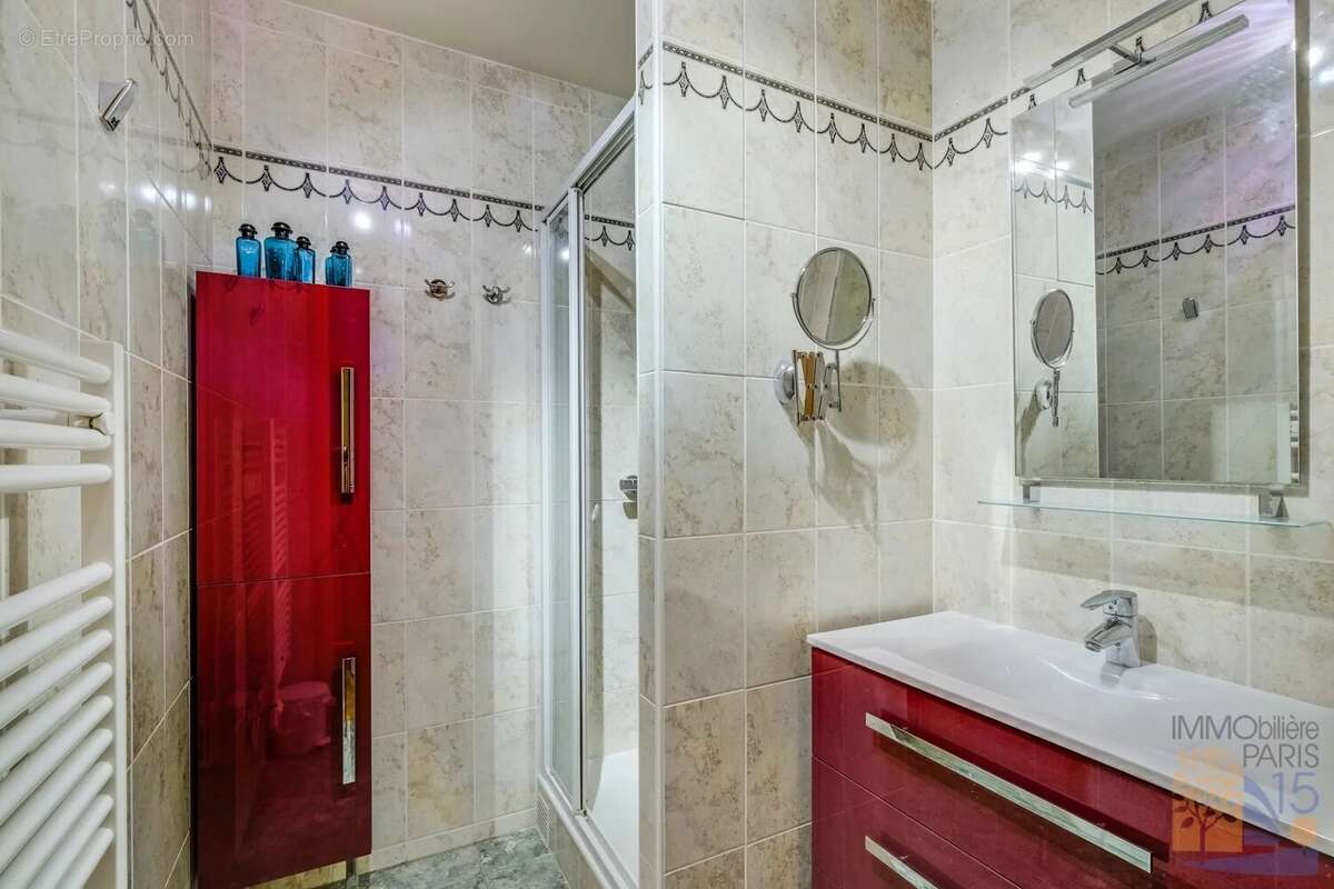 Appartement à PARIS-15E