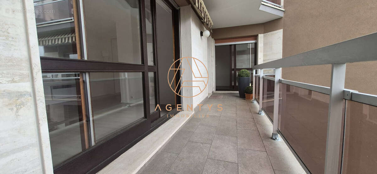 Appartement à LE PERREUX-SUR-MARNE