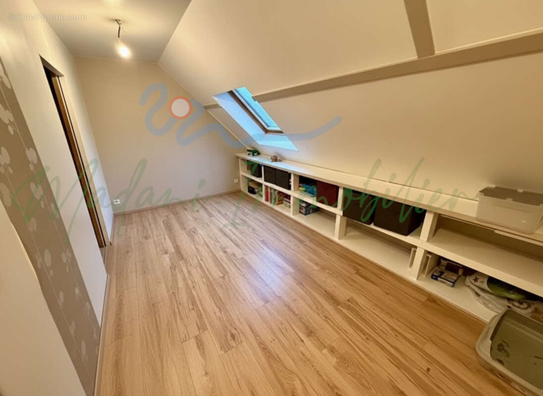 Maison à BONNIERES-SUR-SEINE