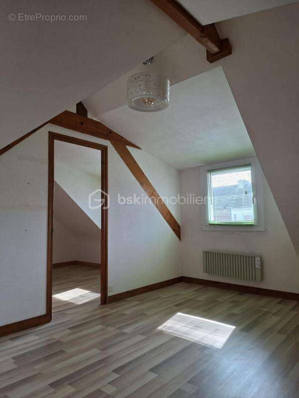 Maison à MESLAN
