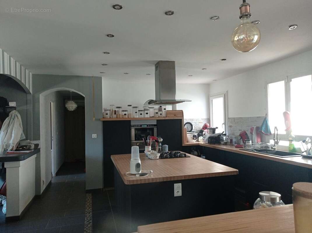 Maison à AISY-SUR-ARMANCON