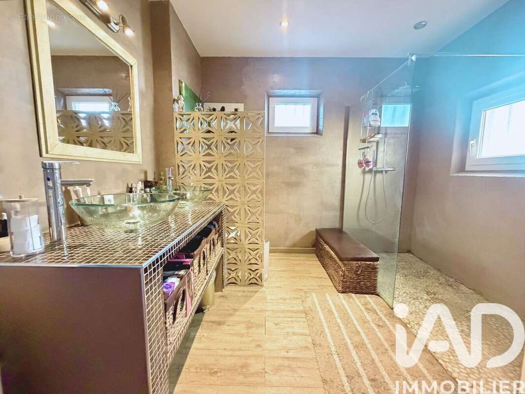 Photo 9 - Maison à PEYROLLES-EN-PROVENCE