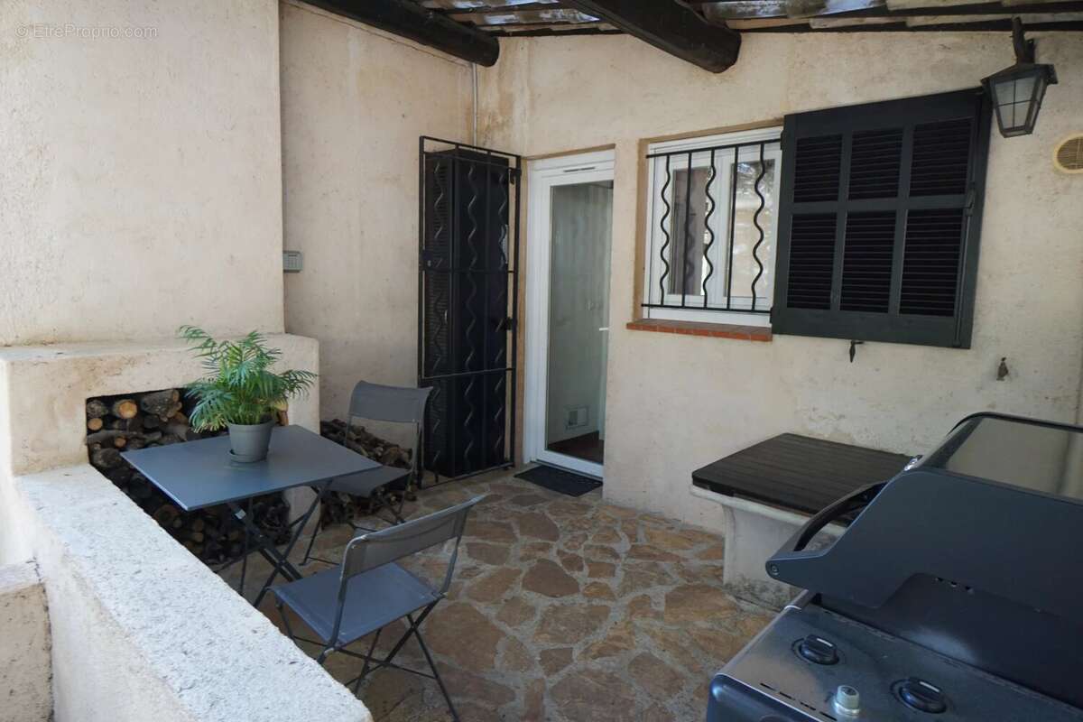 Maison à SPERACEDES