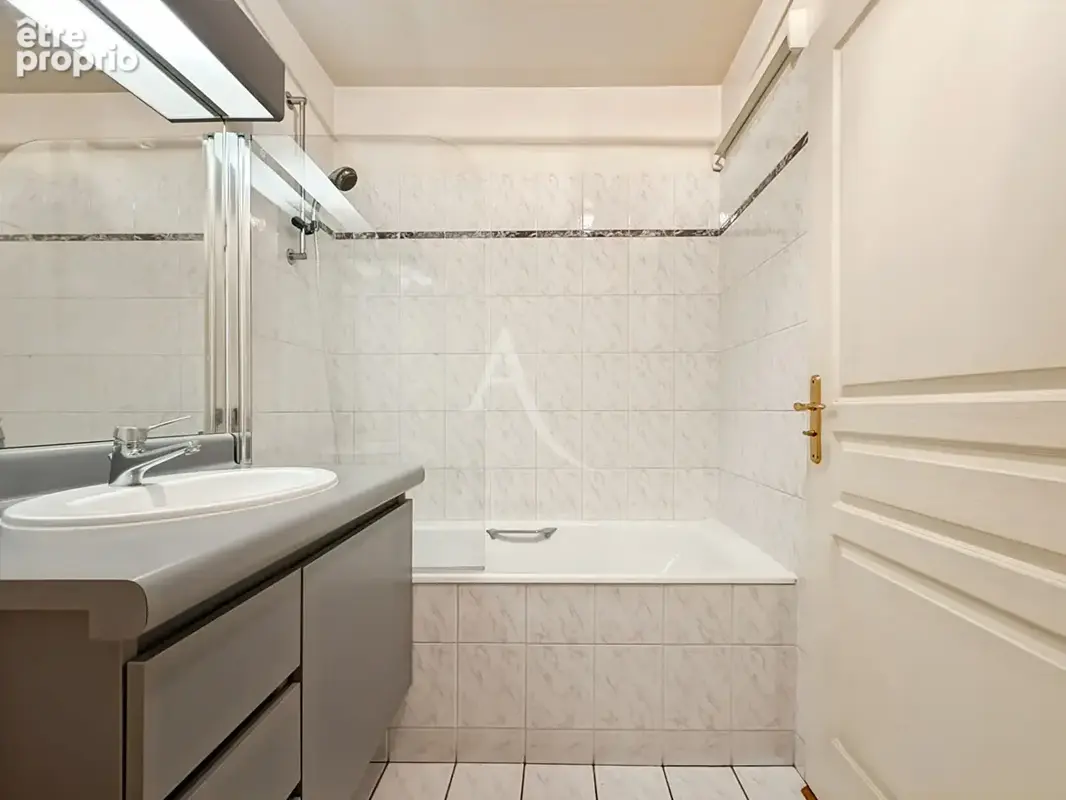 Boulogne Silly-Gallieni  Studio 34 m²  9e étage   Vue panoramique  Balcon - photo 6