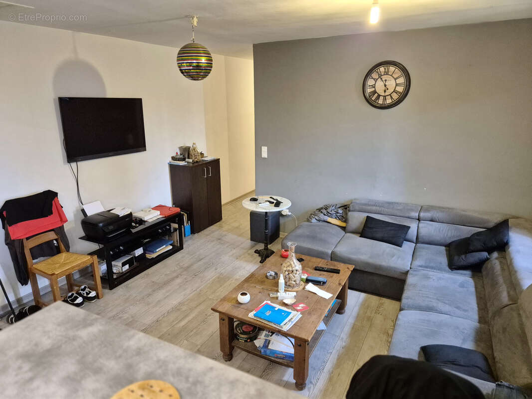 Ensemble immobilier local commercial et appartement - photo 3