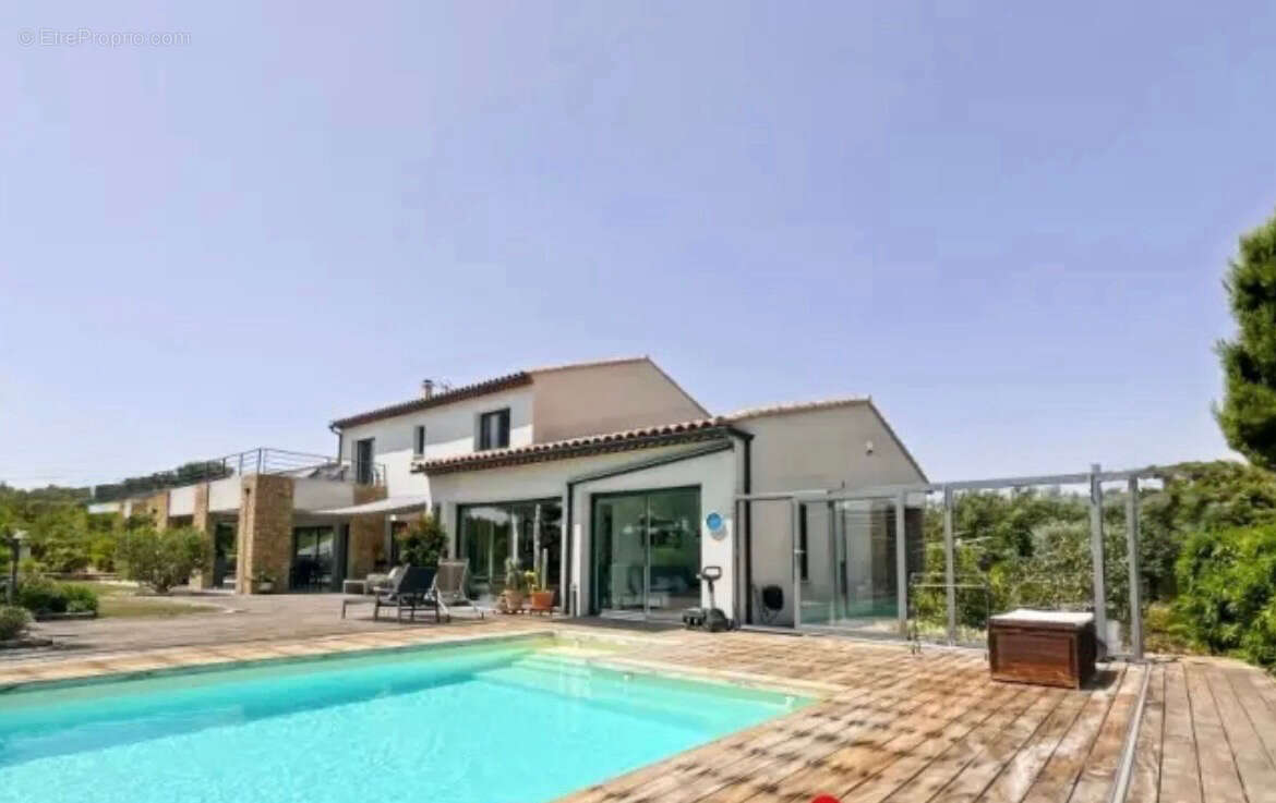 Maison à LA CADIERE-D&#039;AZUR