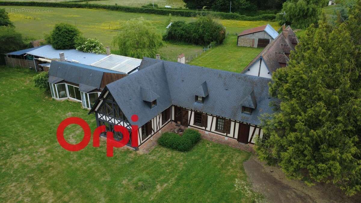 Maison à BERNAY