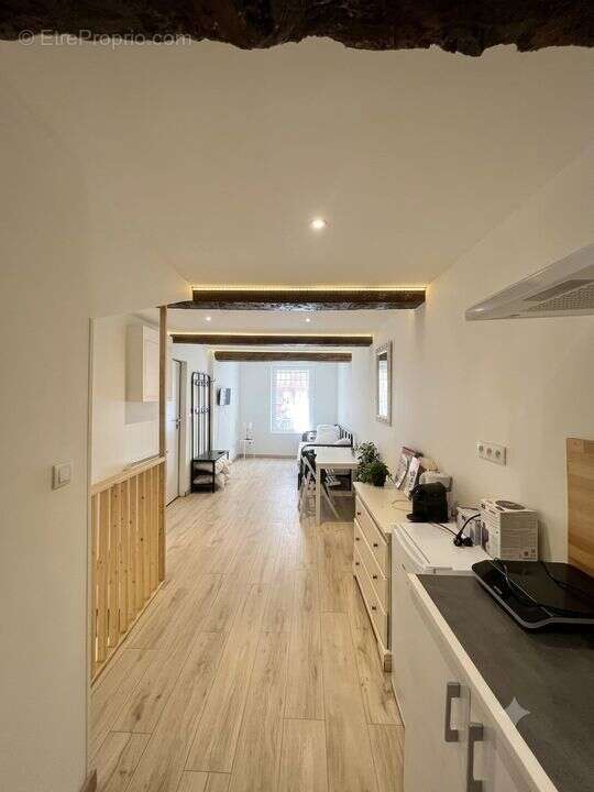 Appartement à MARSEILLE-1E