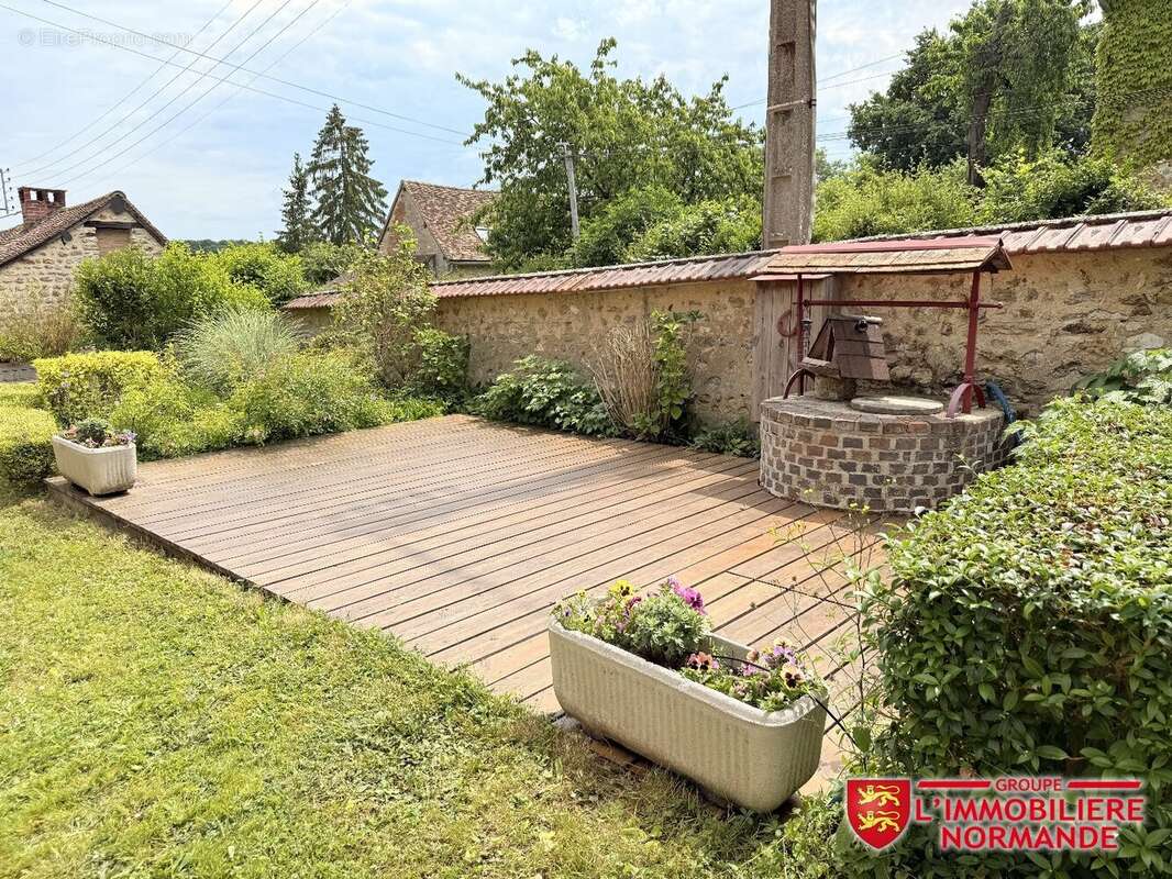 Maison à LA CHAPELLE-REANVILLE