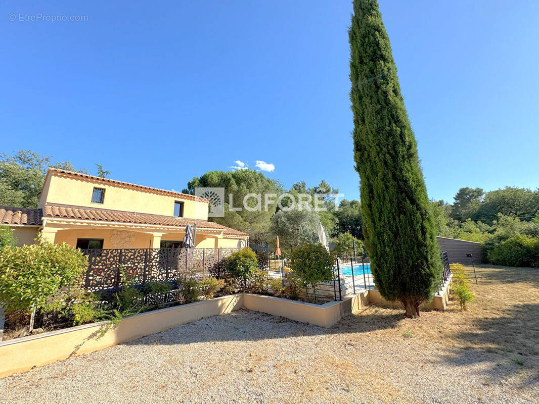 Maison à SAINT-MAXIMIN-LA-SAINTE-BAUME