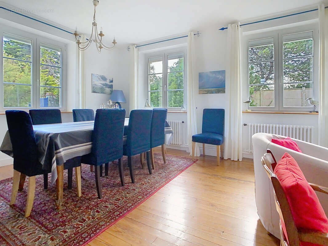 Maison à QUINEVILLE