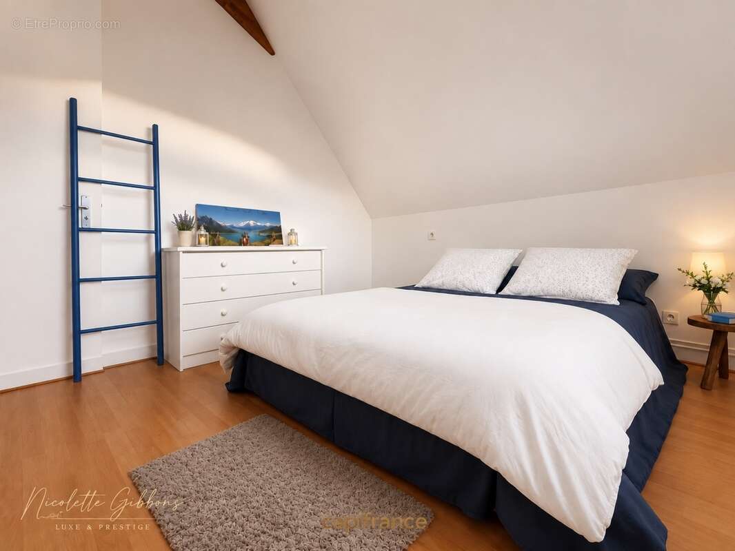 Jolie maison en pierres avec petites dépendances - photo 13
