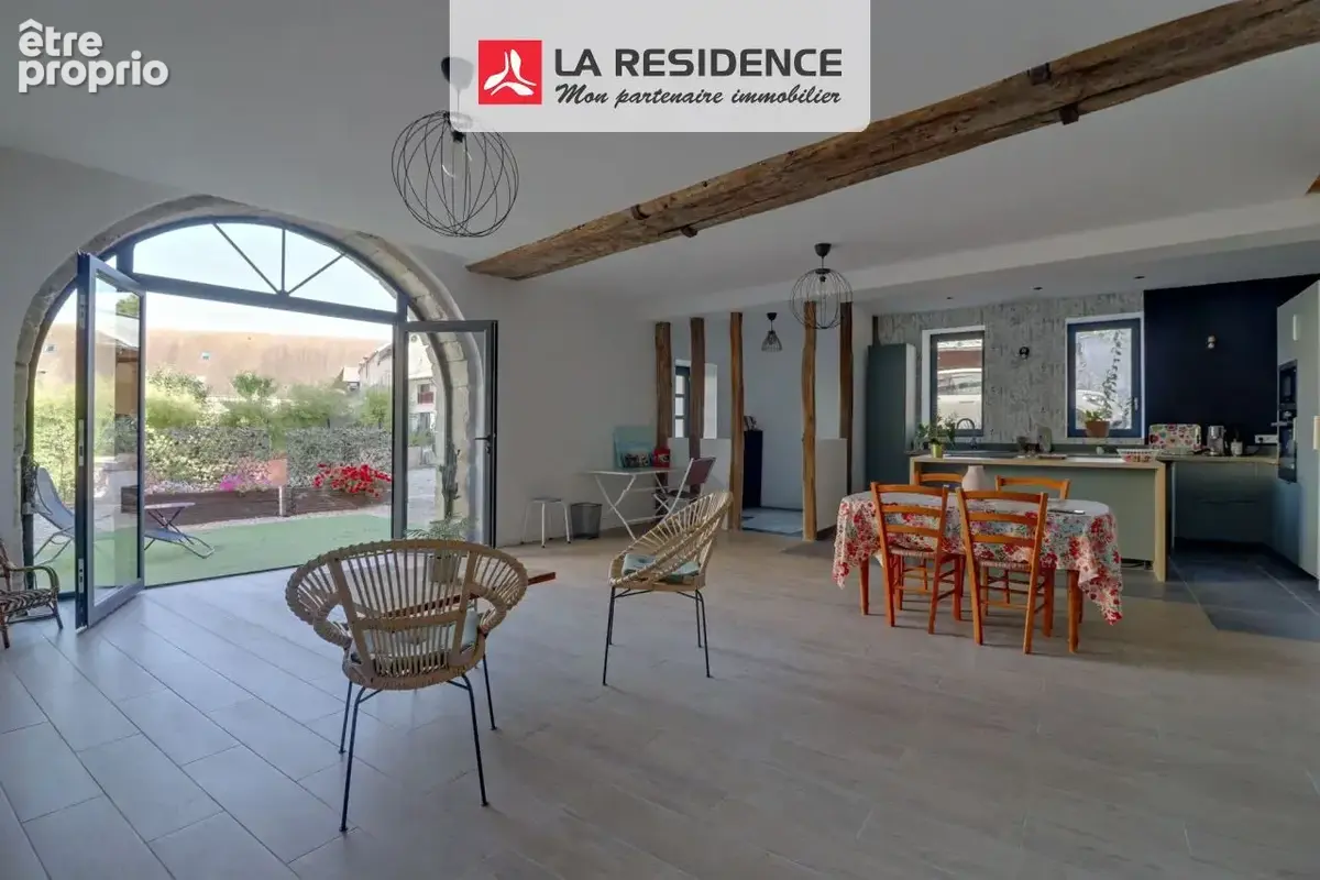 Maison 173 m² à Montainville  - photo 2