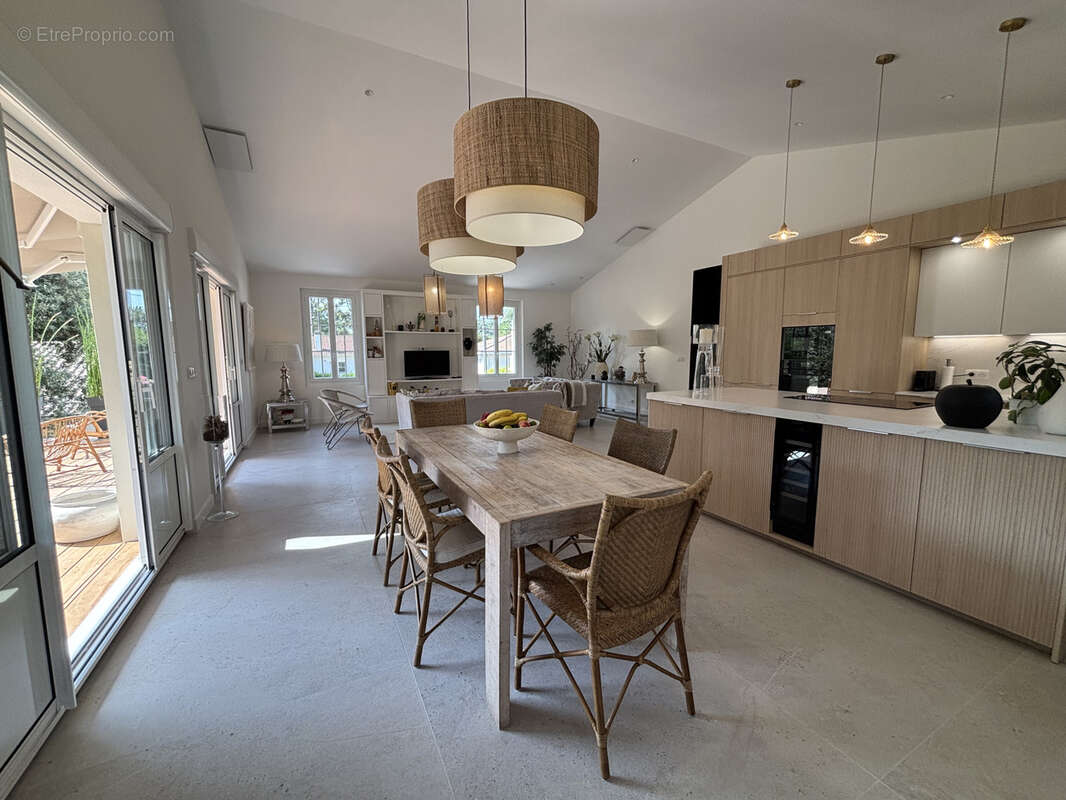 Maison à SAINT-GEORGES-DE-DIDONNE