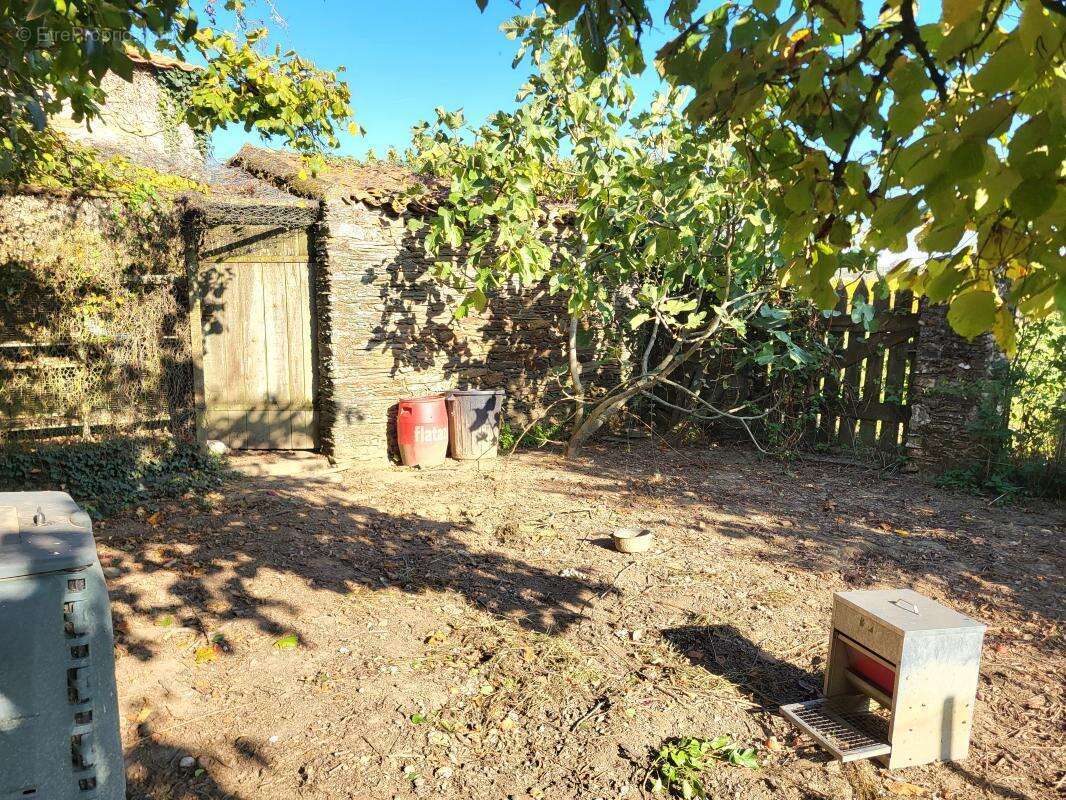 Maison à LE LANDREAU